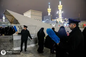 خدمت&zwnj;رسانی به زائران بارگاه منور رضوی در شبهای قدر