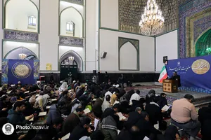 قرائت دعای ام داوود در حرم مطهر رضوی -2