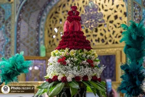 گل آرایی ضریح مطهر امام رضا علیه&zwnj;السلام