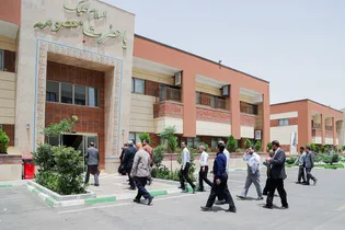بازدید کارکنان آستان قدس رضوی از زائرسرای رضوی