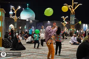 حال و هوای شب عید غدیر در حرم مطهر رضوی