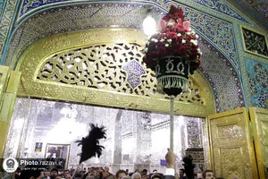 آیین تعویض پرچم گنبد و پوش ضریح مطهر حضرت رضا علیه&zwnj;السلام به مناسبت حلول ماه ربیع&zwnj;الاول