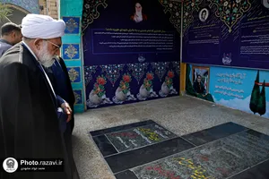 حضور تولیت آستان قدس رضوی در مزار شهدای هویزه