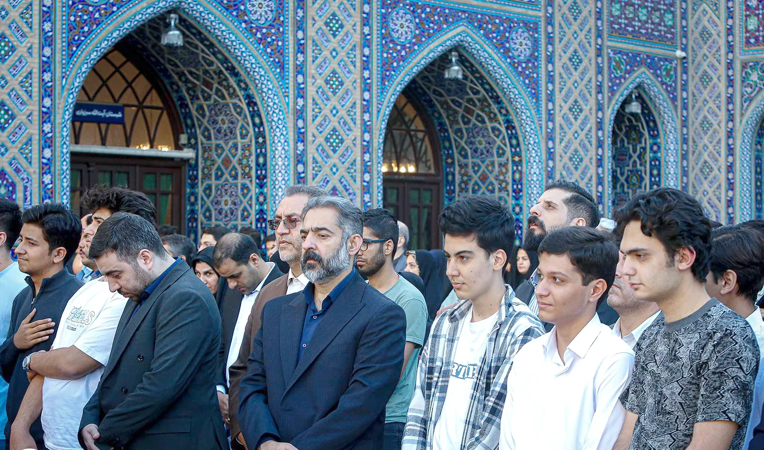 از زیارت دسته جمعی امام رضا (ع) و رهبر شهید تا بازدید از اماکن فرهنگی و پروژه‌های عمرانی