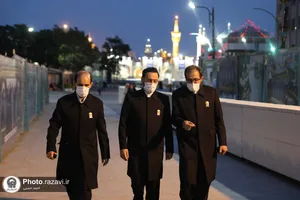 تصاویری از شهید مالک رحمتی در حرم مطهر رضوی
