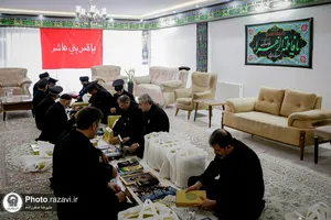 آماده&zwnj;سازی بسته&zwnj;های متبرک رضوی
