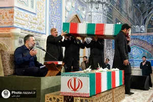مراسم وداع با پیکر شهدای گمنام هشت سال دفاع مقدس در حرم مطهر رضوی