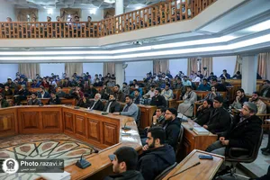 سلسله جلسات بررسی مبانی الهیات انقلاب اسلامی در حرم مطهر رضوی