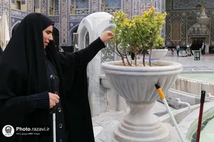 تشرف جمعی از نابینایان به حرم مطهر رضوی