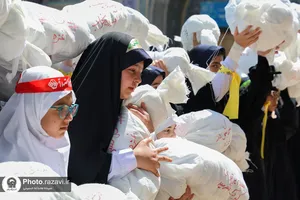 اجتماع دانش آموزان مشهدی در حمایت از کودکان غزه