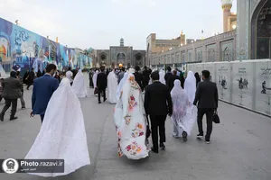 تشرف زوج&zwnj;های جوان دانشگاه امام حسین(علیه&zwnj;السلام) به حرم مطهر رضوی