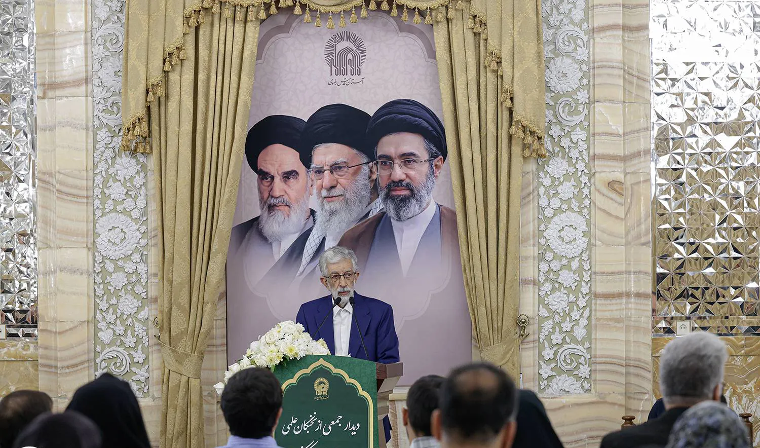 ۶۰ نخبه مدالآور المپیادهای علمی جهان و نفرات برتر کنکور در حرم مطهر رضوی تجلیل شدند ۶۰ نخبه مدالآور المپیادهای علمی جهان و نفرات برتر کنکور در حرم مطهر رضوی تجلیل شدند