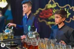 خدمت&zwnj;رسانی مواکب اطراف حرم مطهر رضوی در دهه آخر صفر -1