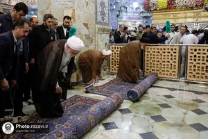 اهدا 162 تخته فرش دست&zwnj;باف رضوی به حرم حضرت معصومه(سلام الله علیها)