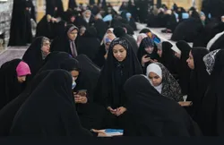۴۰۰ حلقه معرفتی نوجوانان، سفیران معارف علوی در حرم مطهر رضوی شدند