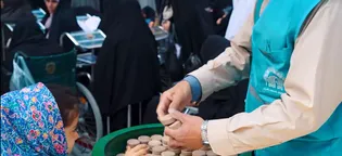 آراستن صحن و سرای  بهشت؛ قصه‌ی خدمتی عاشقانه