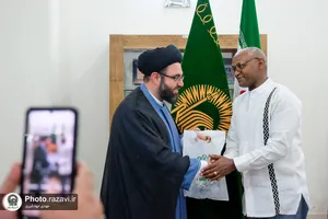 دیدار جمعی از نخبگان و فعالان فرهنگی تانزانیا با مدیران سازمان علمی و فرهنگی آستان قدس رضوی