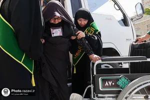تشرف کاروان زیارتی معین الضعفا به حرم مطهر رضوی