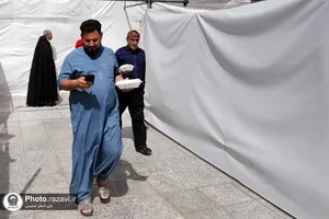 توزیع 70هزار پرس غذا به مناسبت عید غدیر در حرم مطهر رضوی
