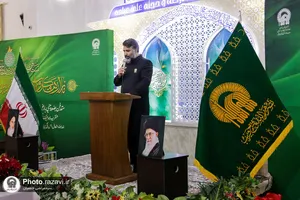 اهدا بسته&zwnj;های متبرک به دانش&zwnj;آموزان حاشیه شهر