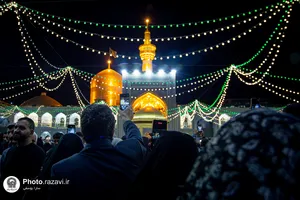 حال و هوای حرم مطهر رضوی در شب میلاد حضرت زینب سلام&zwnj;الله علیها