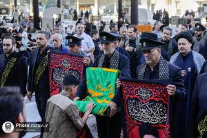 تشرف کاروان خدام حرم امام رضا علیه&zwnj;السلام به حرم امامین کاظمین