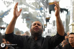 مراسم مقتل خوانی روز عاشورا در حرم مطهر رضوی
