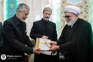 دیدار فرمانده کل ارتش جمهوری اسلامی ایران با تولیت آستان قدس رضوی