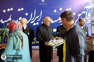 استقبال از زائرین بارگاه منور رضوی در راه&zwnj;آهن مشهد