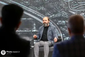 شب شعر ذره و خورشید