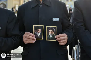 خطبه&zwnj;خوانی خدام بارگاه منور رضوی در چهلمین روز خاکسپاری رهبر شهید انقلاب