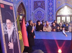 تجدید پیمان هنرمندان با آرمان‌های انقلاب اسلامی بر مزار رهبر شهید