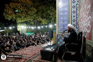 عزاداری شب عاشورای حسینی در آرامگاه خواجه&zwnj;ربیع