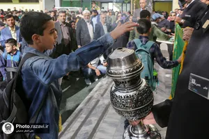حضور دربانان حرم مطهر رضوی در مراسم آغاز سال تحصیلی مدارس بعثت