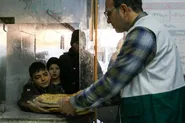نذر نان؛ حسنه ای جاری به نیت امام رئوف(ع)  