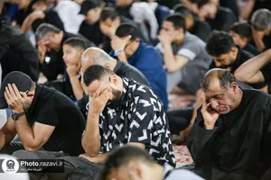 مراسم عزاداری دهه اول محرم زائران غیر ایرانی در حرم مطهر رضوی