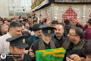تشرف کاروان خدام حرم امام رضا علیه&zwnj;السلام به حرم امامین کاظمین