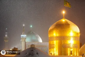 بارش برف در حرم مطهر رضوی