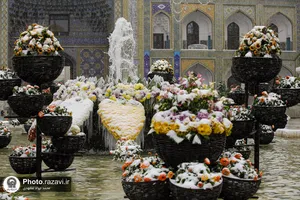 بارش برف در حرم مطهر رضوی