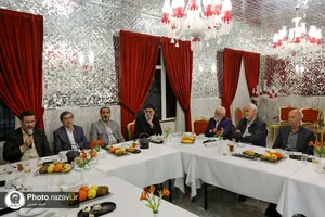 نشست صمیمی مدیران ادواری حرم مطهر