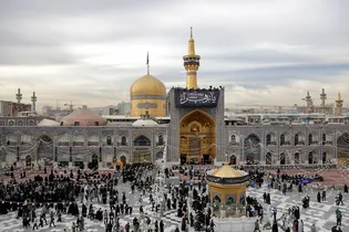 مراسم عزاداری شب شهادت حضرت  فاطمه(س) ویژه زائران عرب زبانان در حرم رضوی برگزار می‌شود