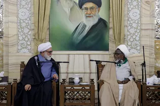 دیدار جمعی از علمای مشهد با شیخ ابراهیم زکزاکی و تولیت آستان قدس رضوی