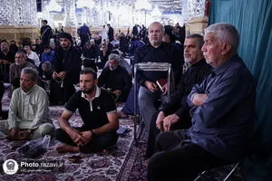 عزاداری زائران عرب&zwnj;زبان در حرم مطهر رضوی