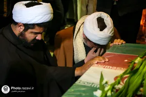 تشییع پیکر شهید گمنام هشت سال دفاع مقدس در دانشگاه علوم اسلامی رضوی