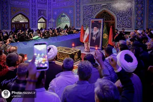 تشرف نخبگان و المپیادی کشور به حرم مطهر رضوی

