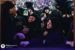 شہید رہبر معظم انقلاب اسلامی(رح) کے مزار پر عزاداروں اور سوگواروں کی حاضری