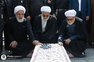 تشییع پیکر والده مکرمه آیت الله صدر حسینی