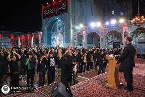 عزاداری سنتی شب هشتم محرم در &laquo;حسینیه حرم&raquo;