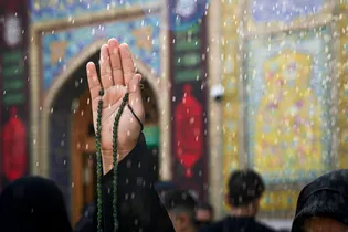یادگار پدر، مهمان حرم