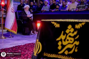 تشرف حجت&zwnj;الاسلام حسین انصاريان به حرم مطهر رضوی